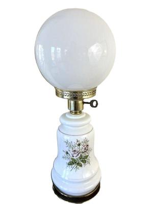 Gone With The Wind Style Glass Lamp - Working