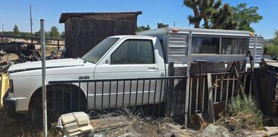 Yard sale photo in Hesperia, CA