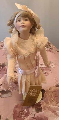 Franklin Mint Gibson Girl doll. New in box with COA.