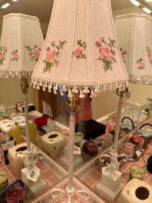 Table lamp