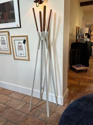 Coat stand