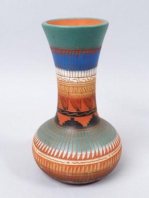 Marilyn Kinlichee Navajo Vase