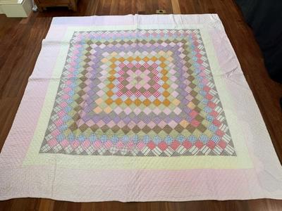 Trip around the world pattern
80 x 78" ILL.