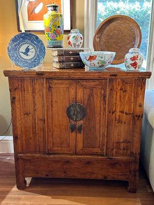 Antique Chinese cabin