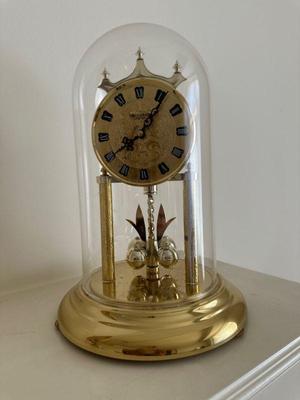 Benchmark mantle clock