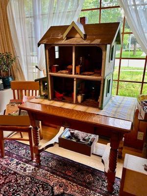Doll House & Furniture/Office 