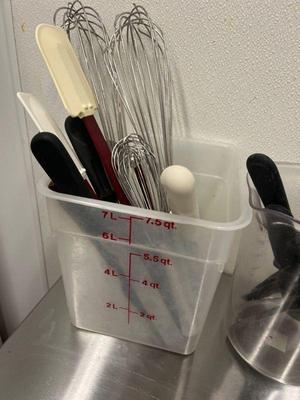 Spatulas & whisks