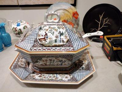 Portuguese soup tureen