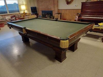  Brunswick-Balke-Collender Co. Cushion billiards/pool table