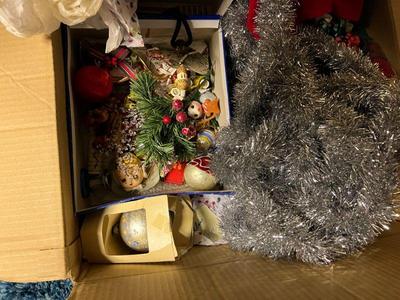 Vintage Christmas decorations $2-$5 per piece