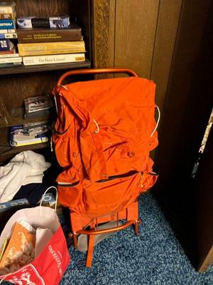 Vintage Hiker's/Hunter's lightweight orange framed backpack $20