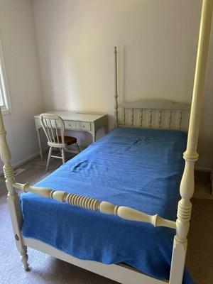Ethan Allen Canopy bed