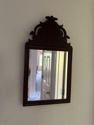 Wall mirror