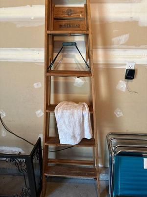 Wood Ladder