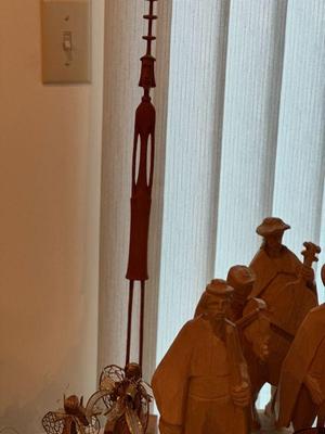 more wood figurines