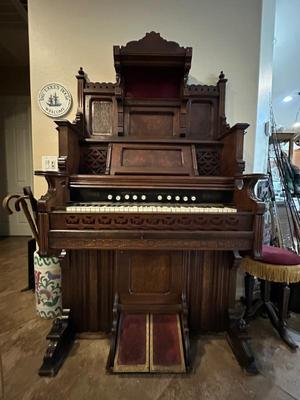 Estate sale photo