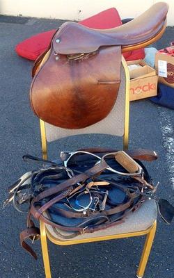 ENGLISH RIDING SADDLE