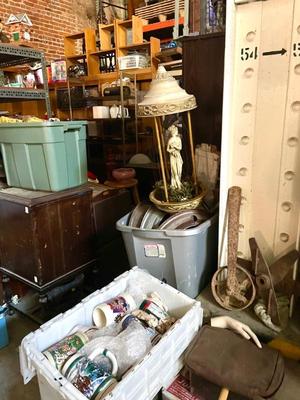 Estate sale photo