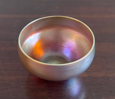 Quezal Marked Iridescent Gold 