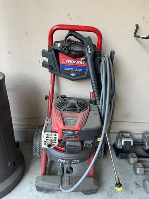 Troy-Bilt 2700 PSI 2.3-Gallon-GPM Water Gas Pressure Washer
