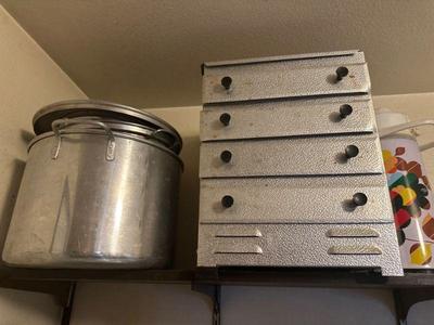 Pots & dehydrator