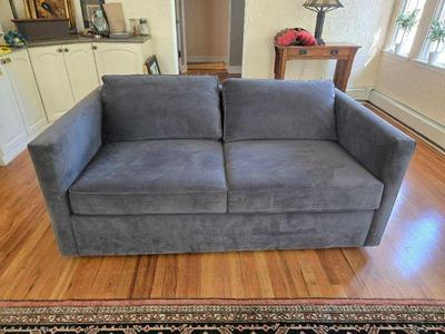 loveseat