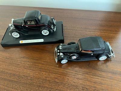 Pair Of Die Cast Early Automobile Models 1932 Ford Coupe & Anson 1934 Packard