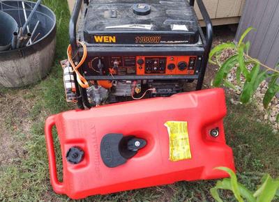 Generator fuel tank