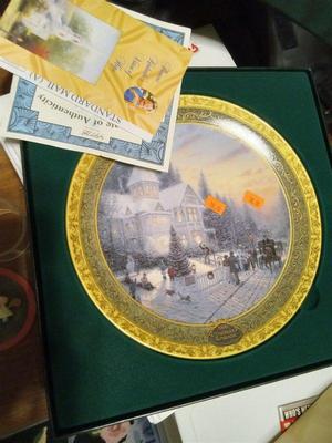Thomas kinkade plate with box