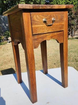 Cute little wood side table or plant stand
