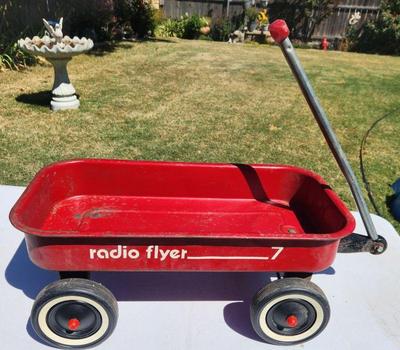 small radio flyer wagon