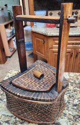 Unique oriental wedding basket
