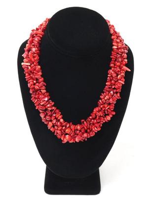 Lot 262 stunning bright red coral layered necklace