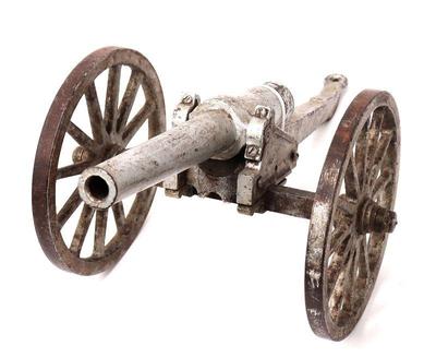 Lot 150 old civil war artillery cannon model