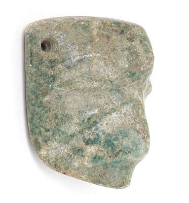 Lot 195 beautiful jade mezcala mask