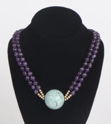 Lot 244 fine vintage amethyst necklace with large howlite bead