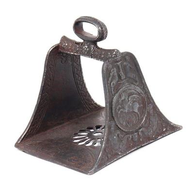 Lot 181 rare spanish stirrup 16th century