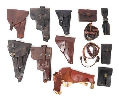 Lot 159 lot of holsters 15 pieces wwii