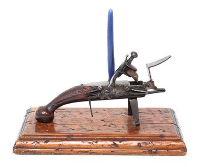 Lot 142 flintlock tinder lighter 18th century