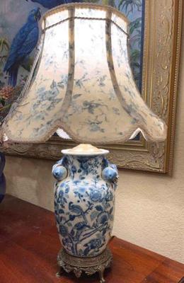 Blue white ceramic lamp