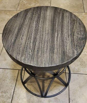 Round wood and metal accent table