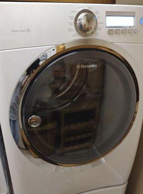 Electrolux front load dryer pedestal