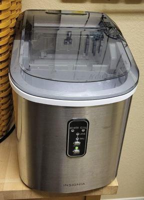 Insignia portable ice maker