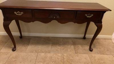 Thomasville cherry queen anne console table