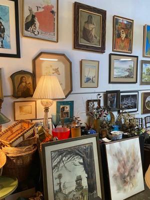 Estate sale photo