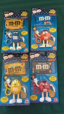M m clip alongs