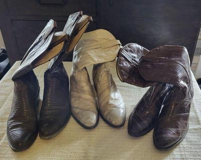 Vintage cowboy boots x3