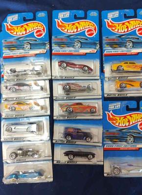 Hot wheels 1st editions 2000 partial set)