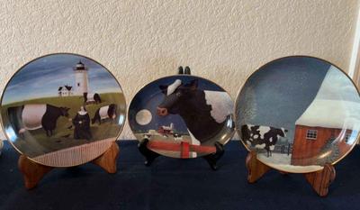 Franklin mint collectible cow plates