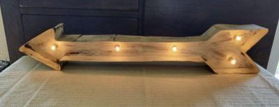 Light up metal arrow